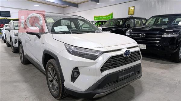 Toyota for sale in Iraq